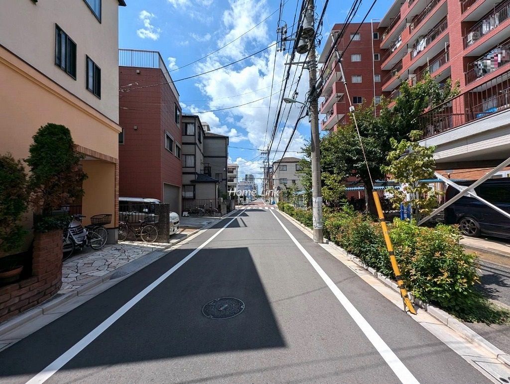 初穂マンション西台　南側 前面道路