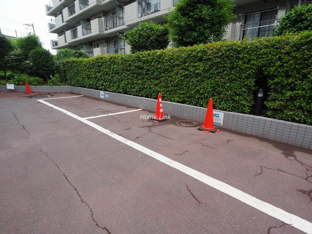 コスモ小竹向原　駐車場