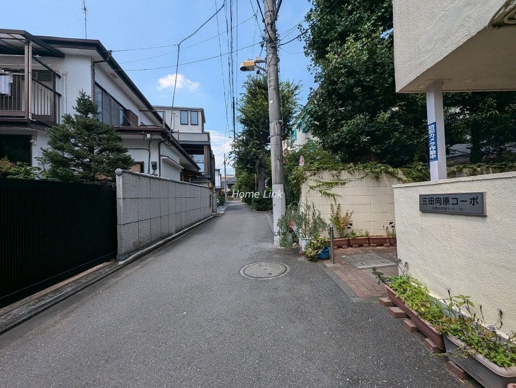 三田向原コーポ　前面道路