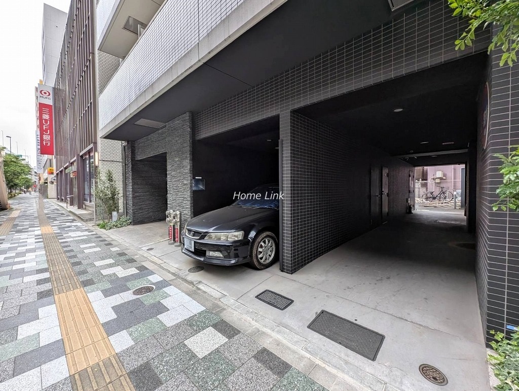 ハウスセゾン新板橋　駐車場