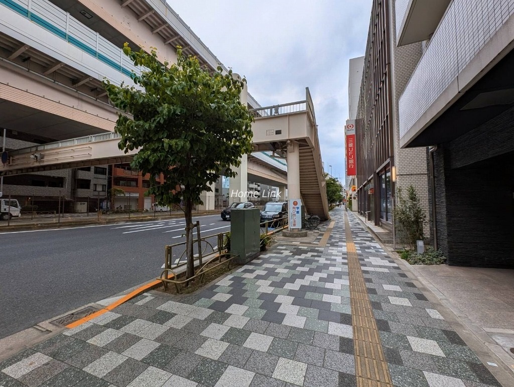 ハウスセゾン新板橋　前面道路
