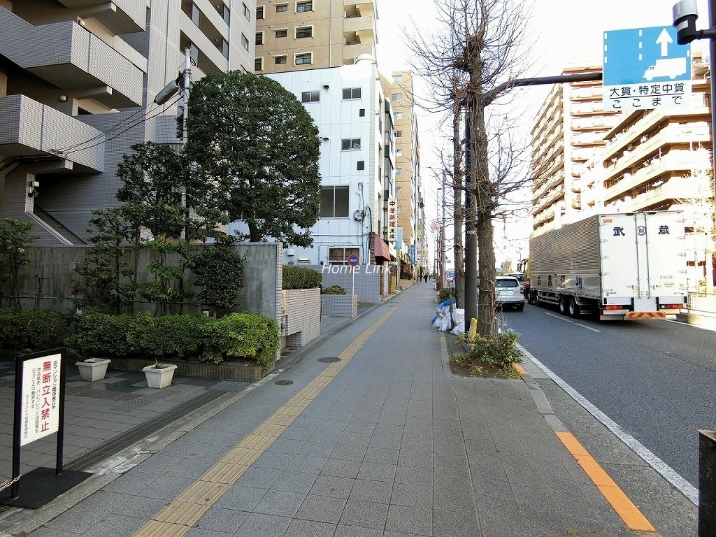 ヴェラハイツ成増　前面道路歩道