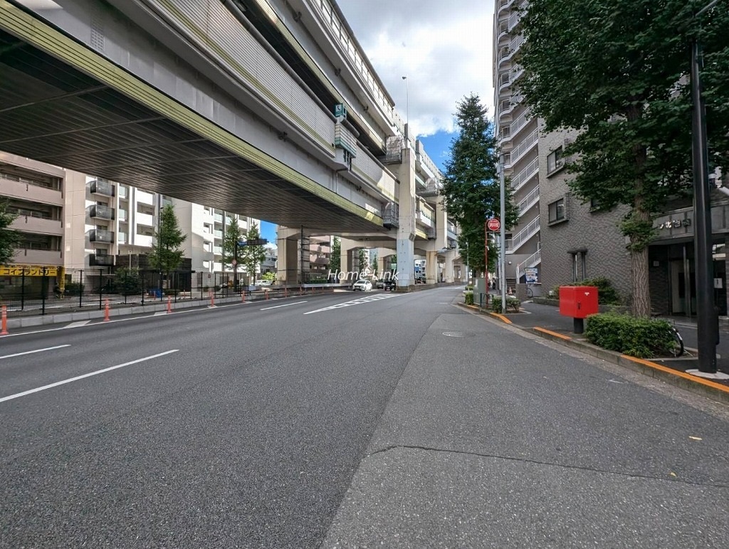 アークステージ北池袋　東側 前面道路