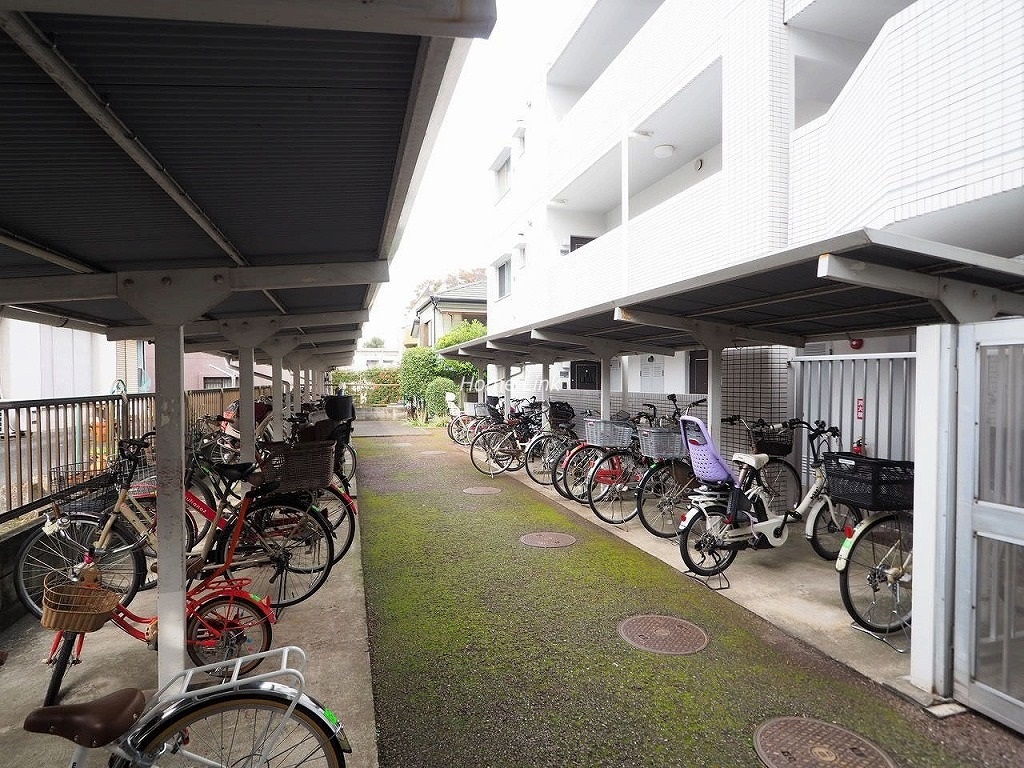 東建ニューハイツ成増　駐輪場