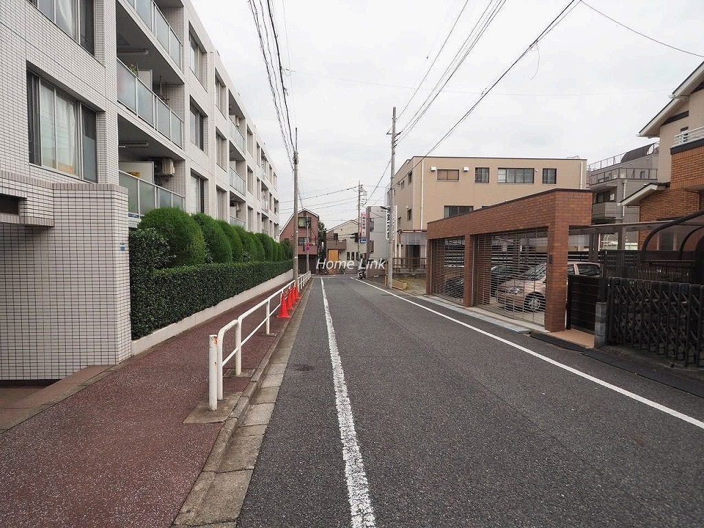 東建ニューハイツ成増　前面道路