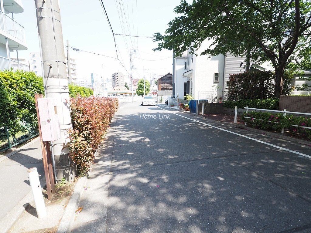 メイツ志村　前面道路