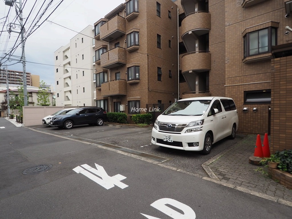 板橋本町サニーハイツ　駐車場