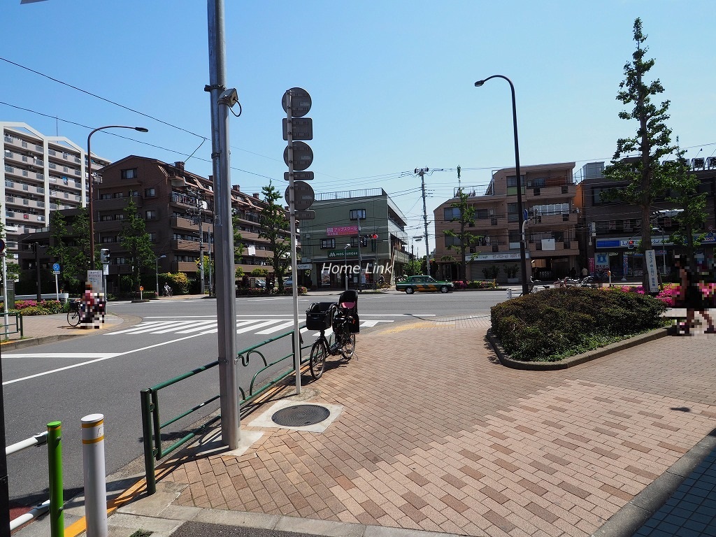 ウエストハイツ高島平　前面道路歩道