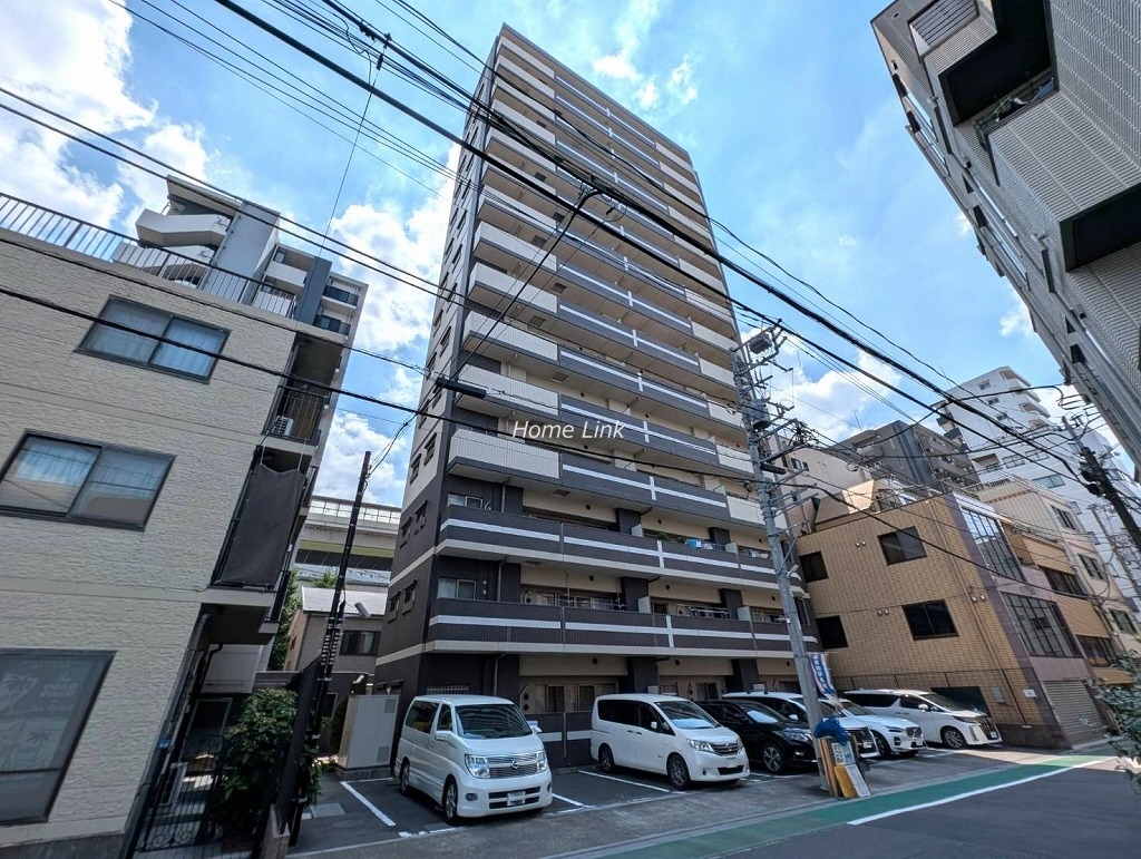 サンクレイドル板橋区役所前　西側からの外観
