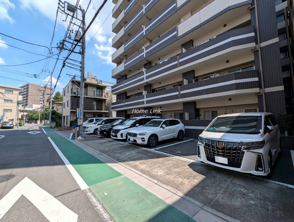 サンクレイドル板橋区役所前　西側 駐車場