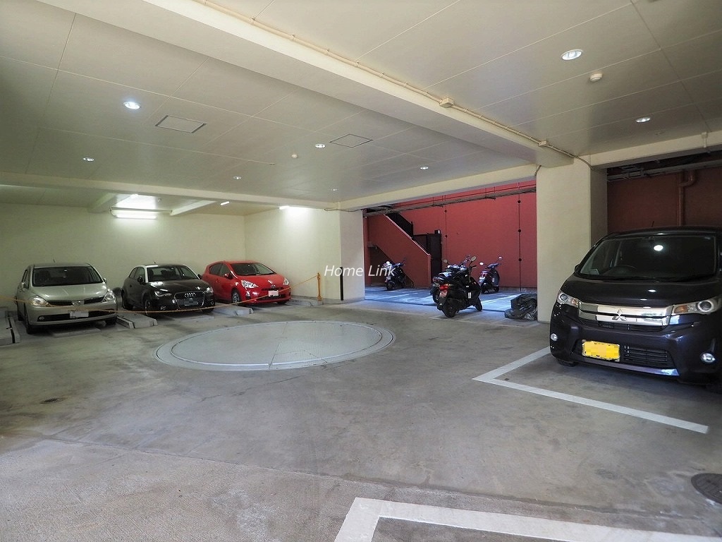 ダイアパレス赤塚公園　駐車場