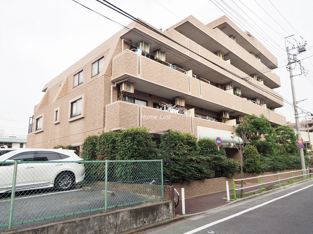ライオンズマンション西高島平溝下公園弐番館　外観