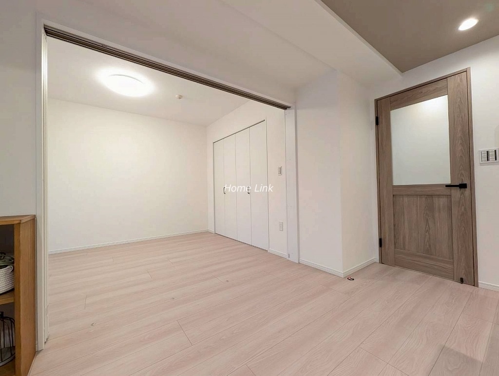 レクセルマンション本蓮沼2階　リビングと洋室を開放し約19.2帖の大型LDK