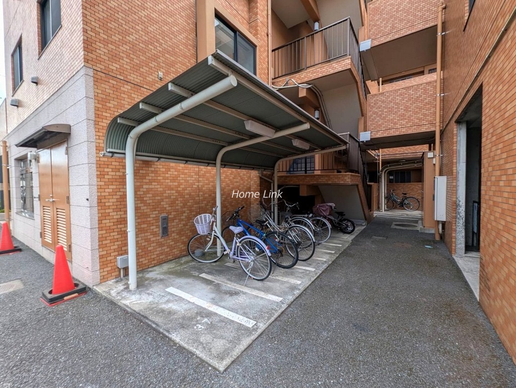 ダイアパレス若葉弐番館　駐輪場