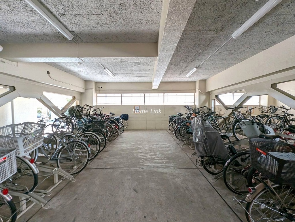 青木町スカイハイツ　駐輪場