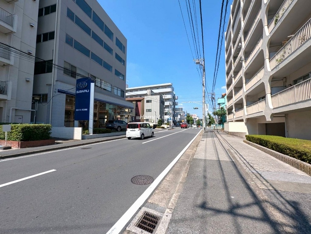 青木町スカイハイツ　前面道路歩道