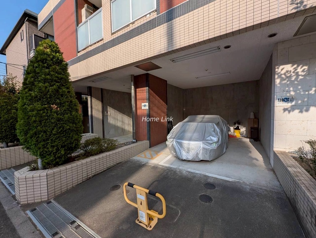 アクサス東武練馬　駐車場