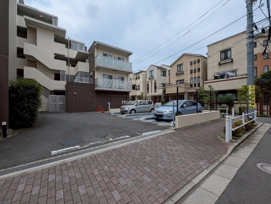 クリオ板橋本町　駐車場