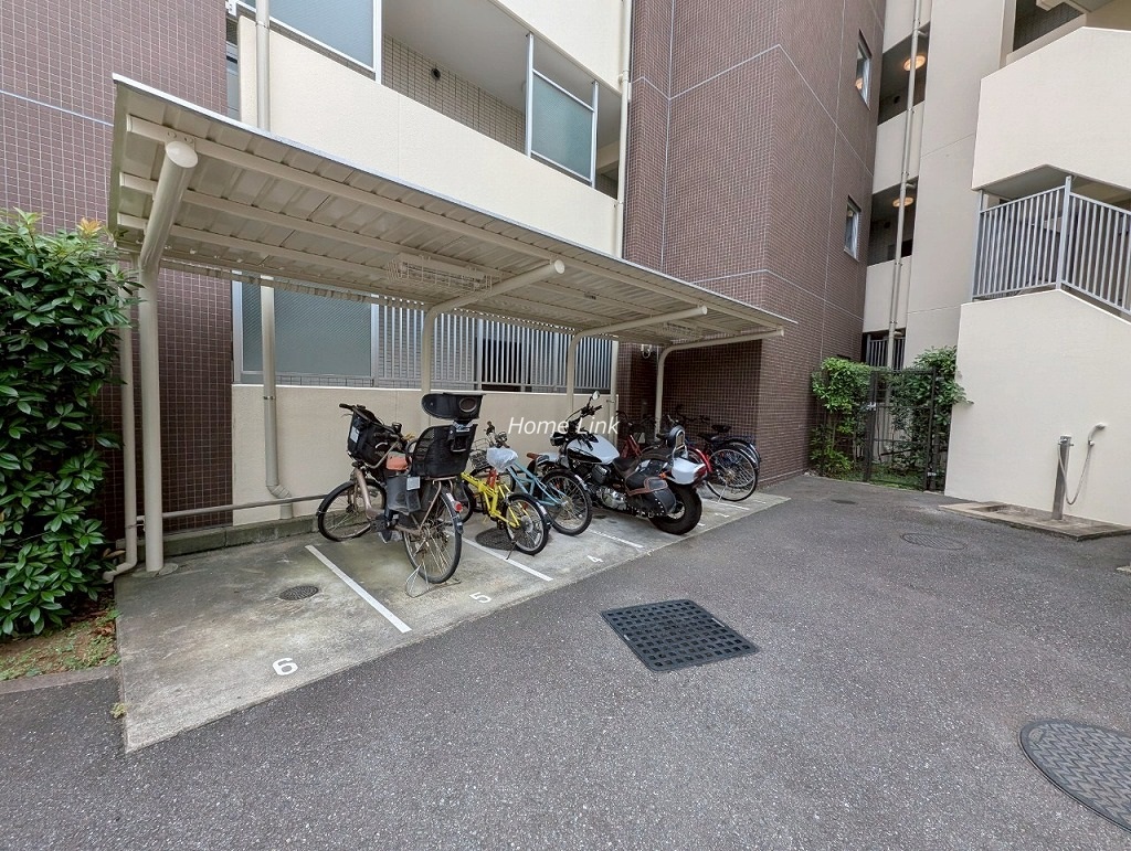 クリオ板橋本町　バイク置き場