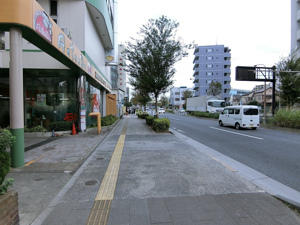 双葉クラウンハイツ　前面道路
