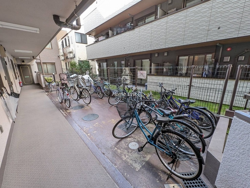 セザール中板橋　駐輪場