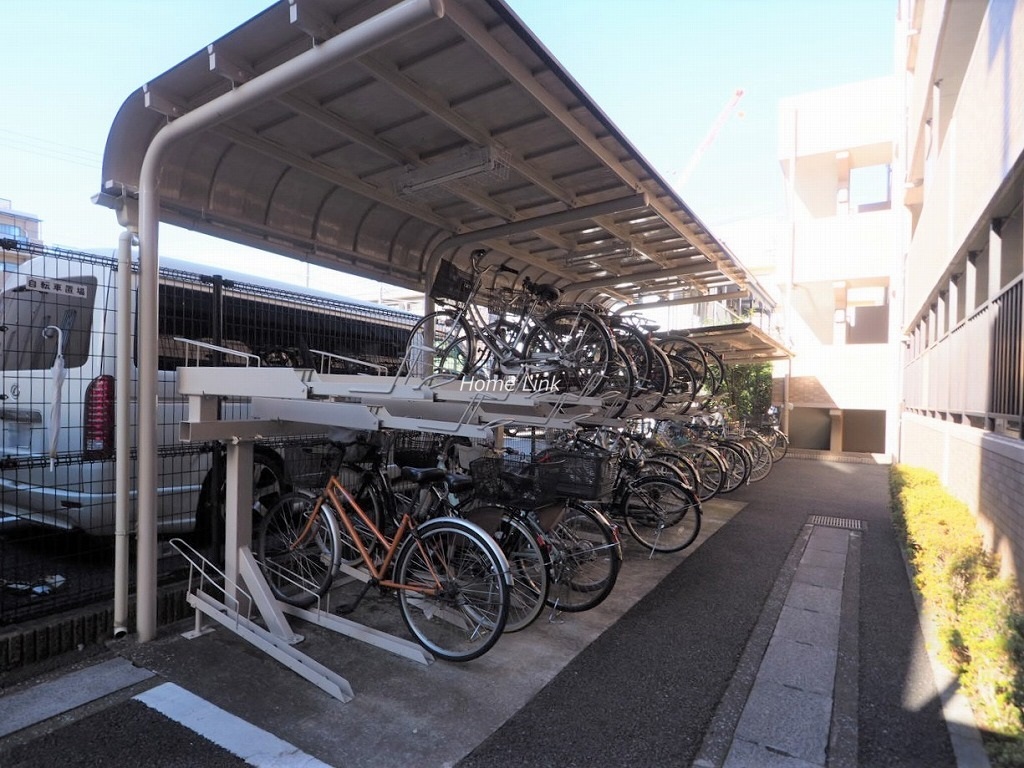 ライオンズマンション西高島平溝下公園壱番館　駐輪場