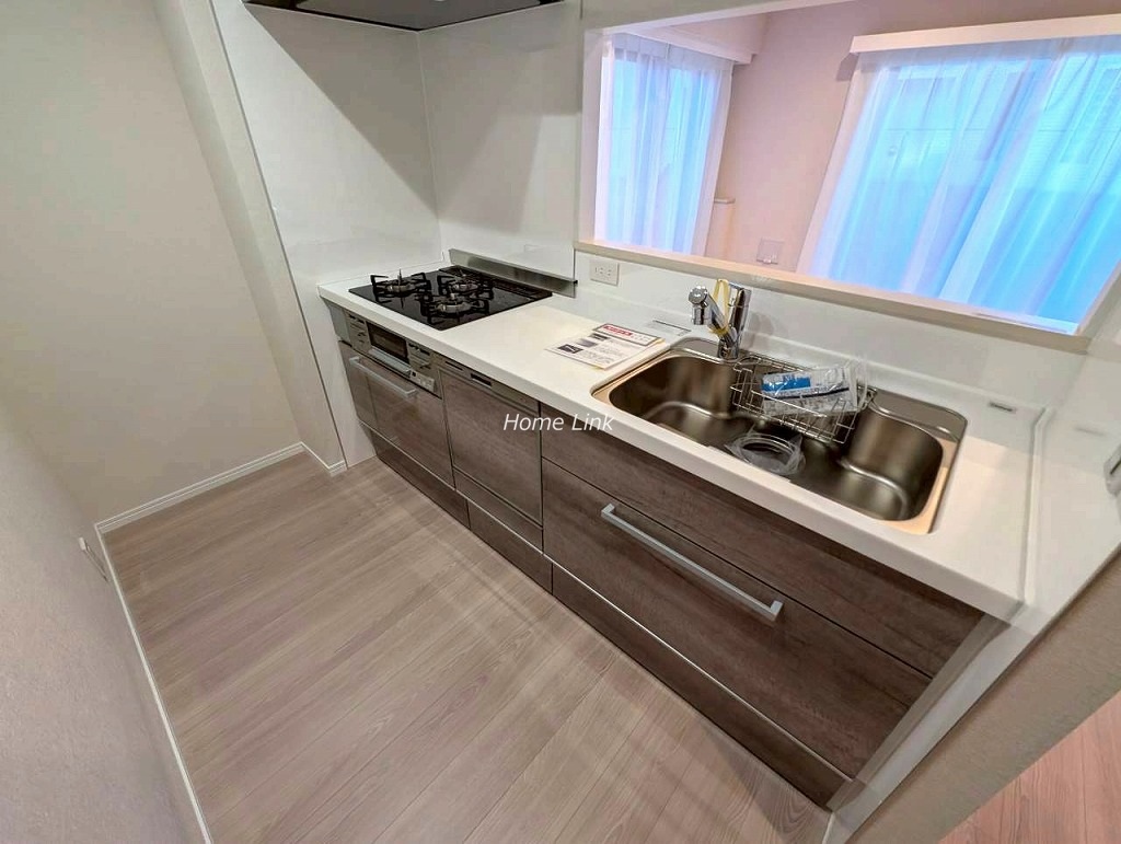 カテリーナ池袋西プラザタワー4階 ガラストップ3口コンロ&食器洗浄機