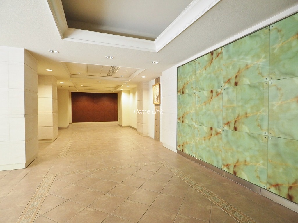 グランシティユーロパレス大山 エントランス