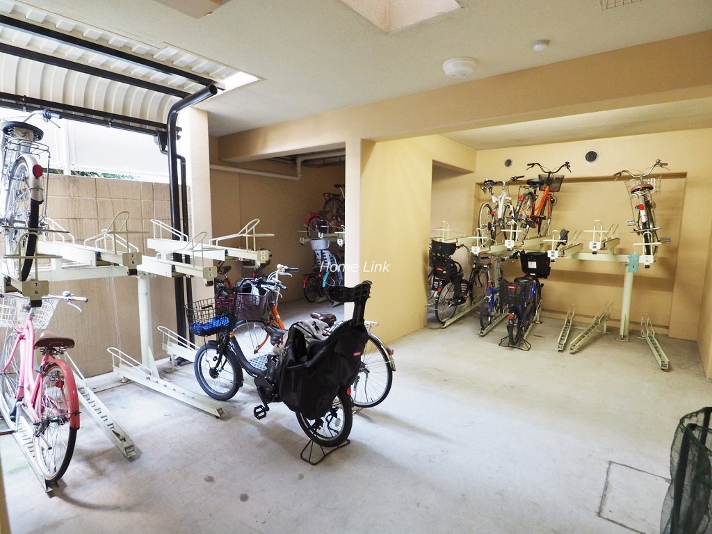 グランシティユーロパレス大山 駐輪場