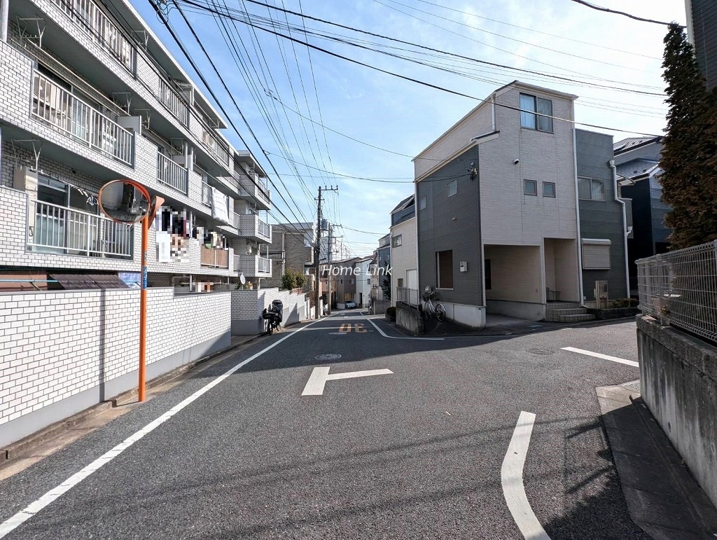 サンライフ見次公園　前面道路