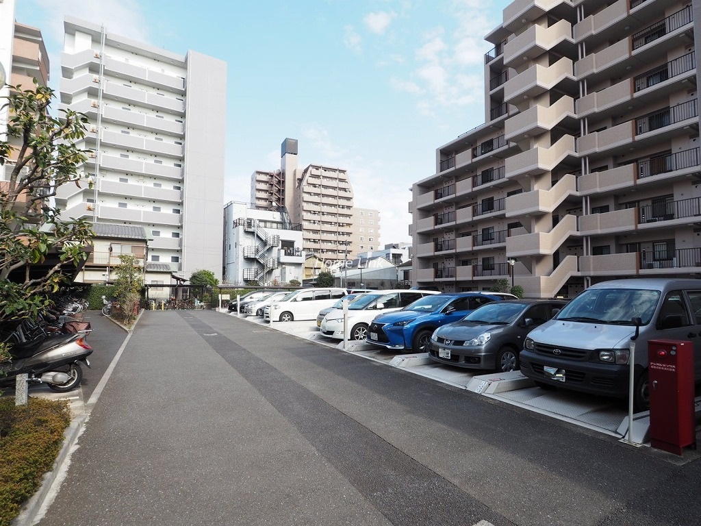 ザ・ウインベル本蓮沼　駐車場