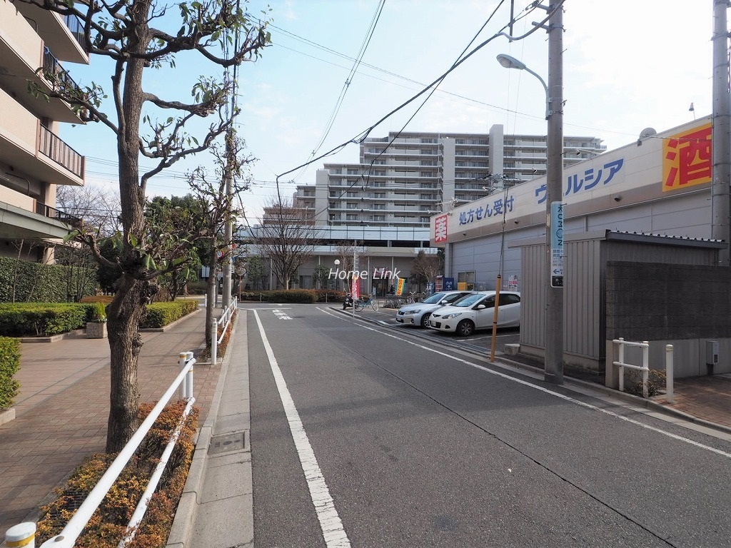 ザ・ウインベル本蓮沼　前面道路歩道