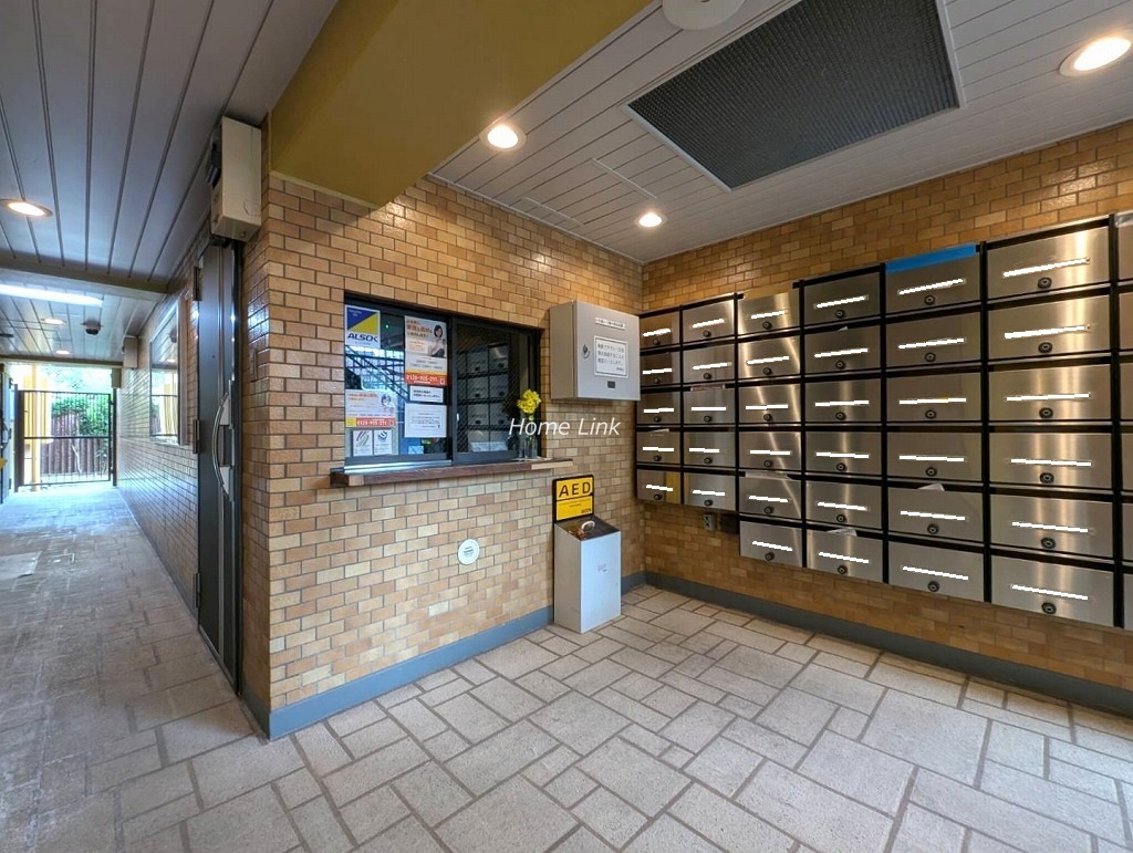 ライオンズマンション東浦和　エントランス