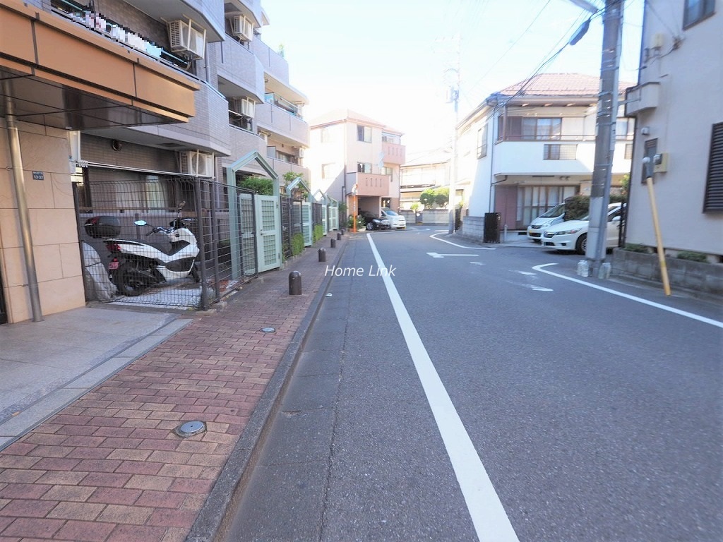 レーベンハイム東武練馬　前面道路