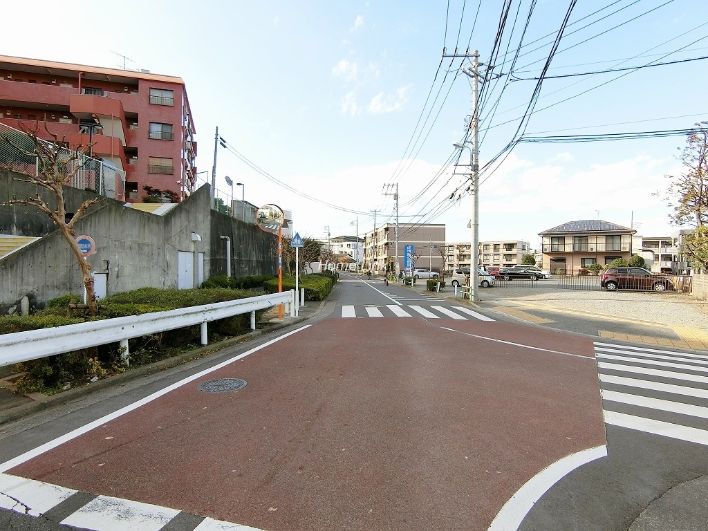 東久パレス赤塚 前面道路
