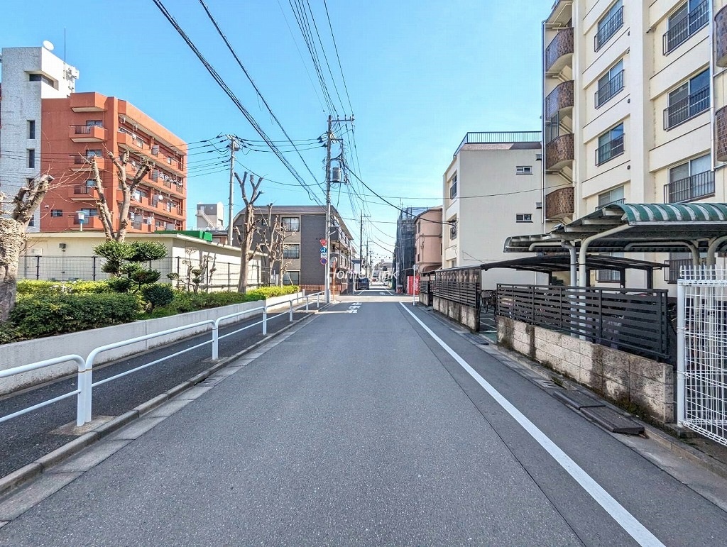 第1高島平マイコーポ　北側 前面道路