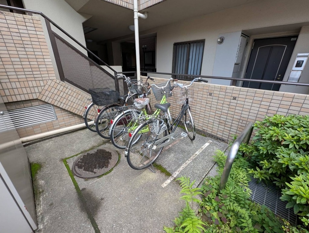 ハウス城北中央公園　駐輪場