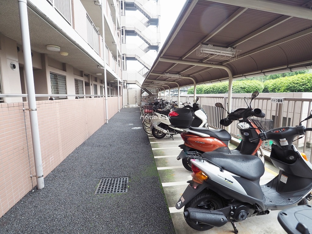 ビューネ蓮根城北公園　駐輪場