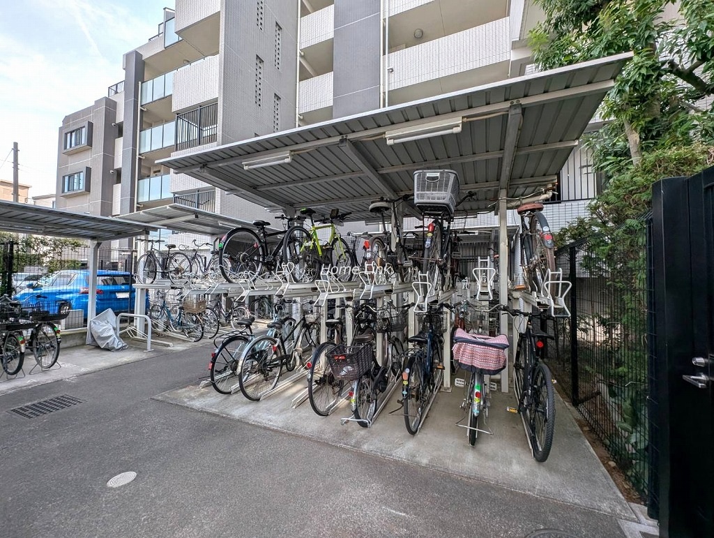 レクセル大宮 駐輪場