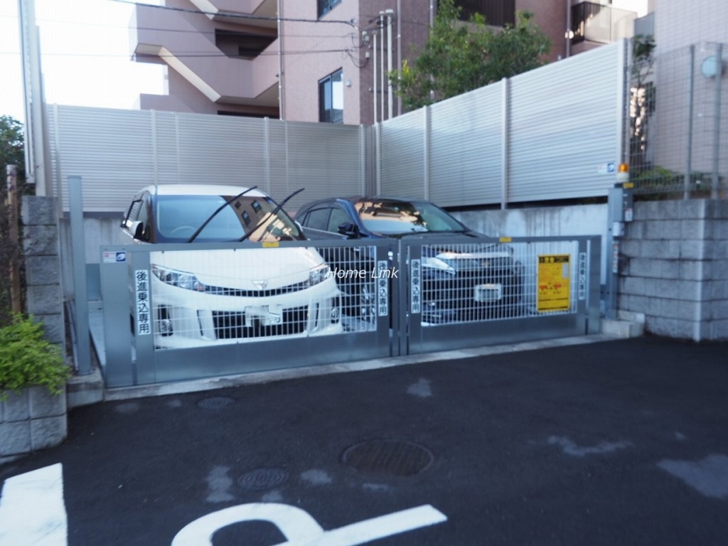 エクセレントシティ板橋大門 駐車場