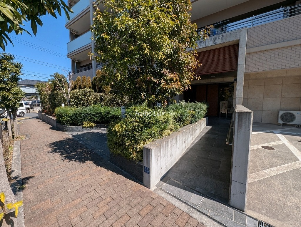 エクセレントシティ板橋大門 エントランス前スロープ