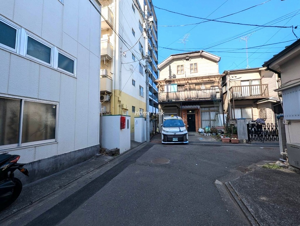 サンハイツ金井町　マンション東側