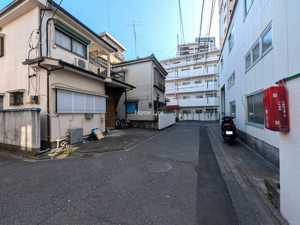 サンハイツ金井町　マンション東側