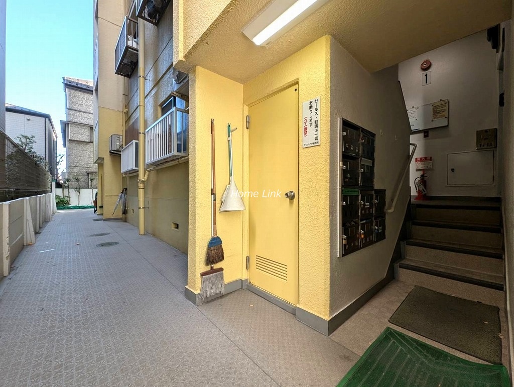 サンハイツ金井町　エントランス