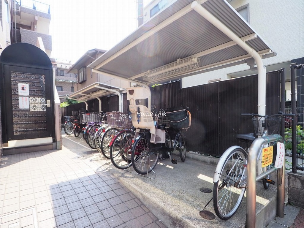 ライオンズシティ小竹向原 駐輪場