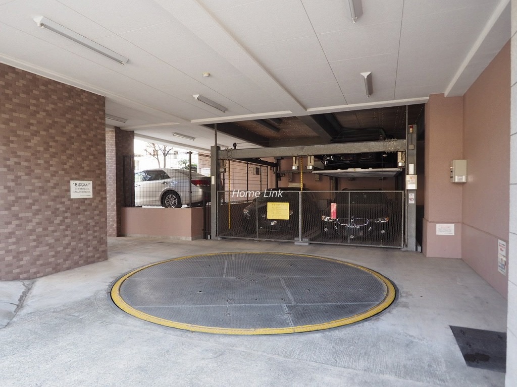 ライオンズシティ小竹向原 駐車場