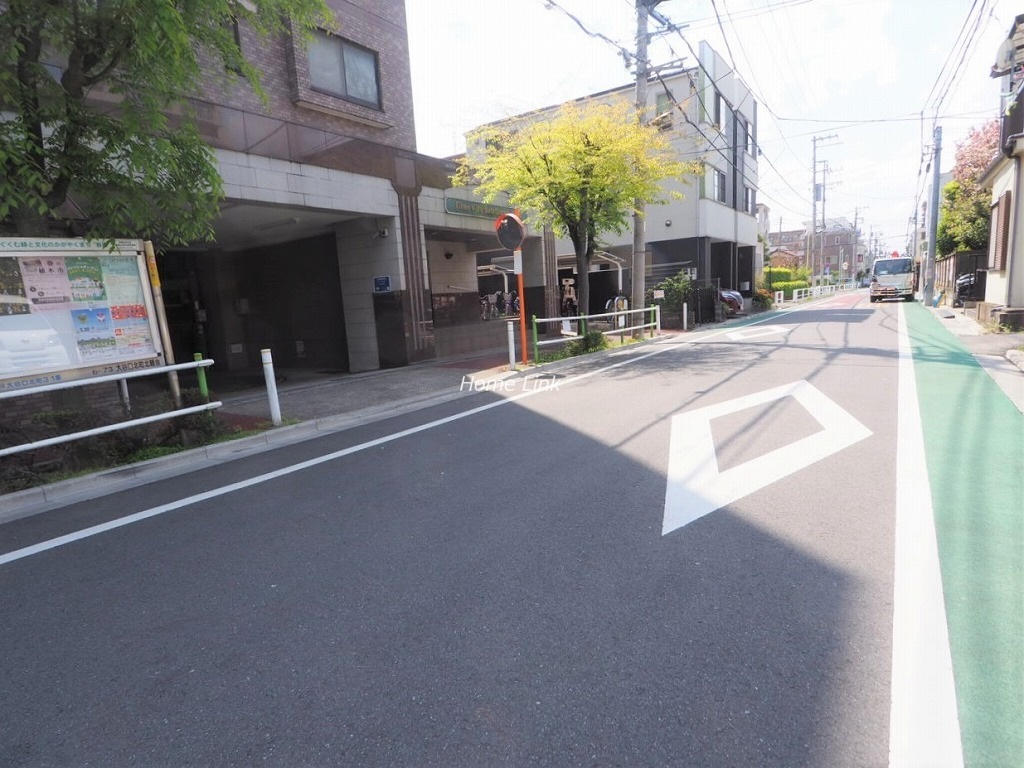 ライオンズシティ小竹向原 北側 前面道路