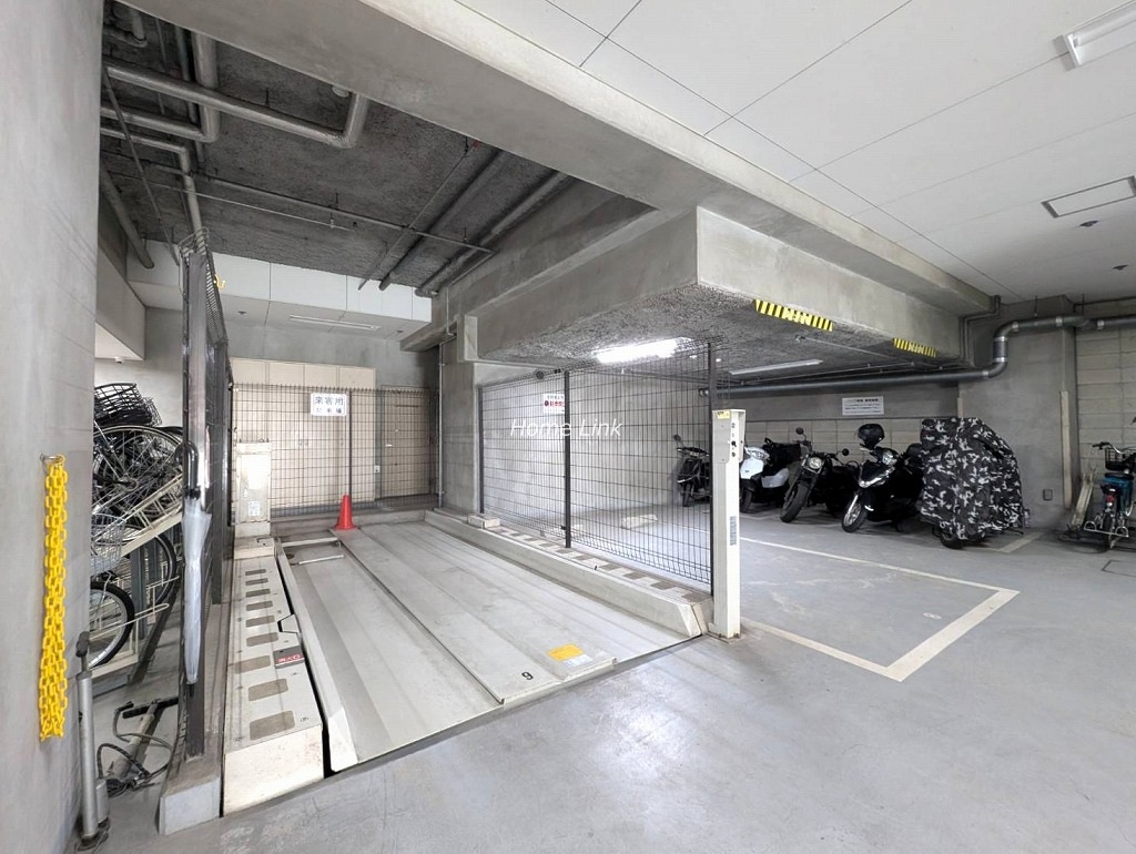 ルピナス大山グランドタワーｉステージ　駐車場