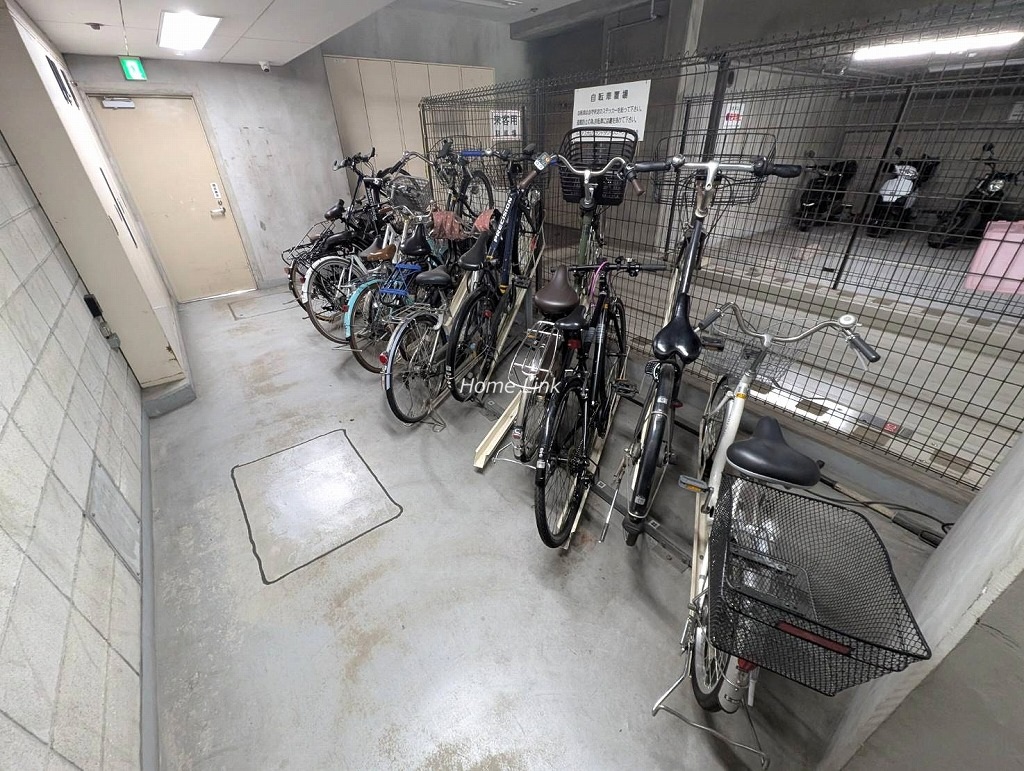 ルピナス大山グランドタワーｉステージ　駐輪場