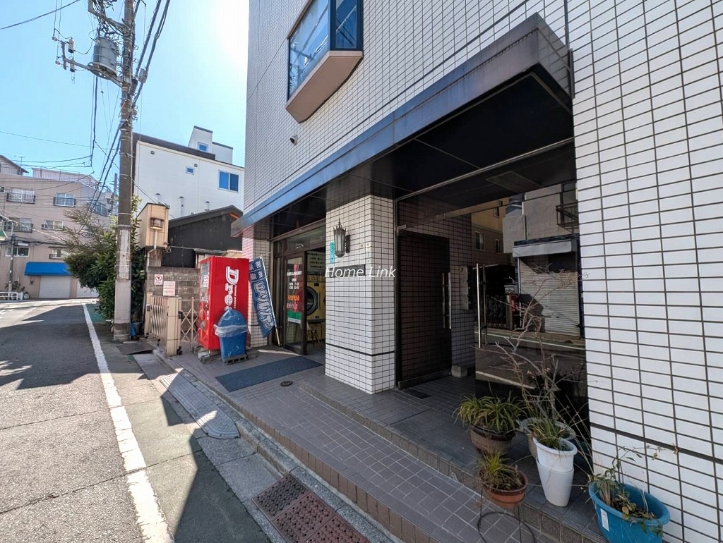 大山パークサイドマンション エントランス前